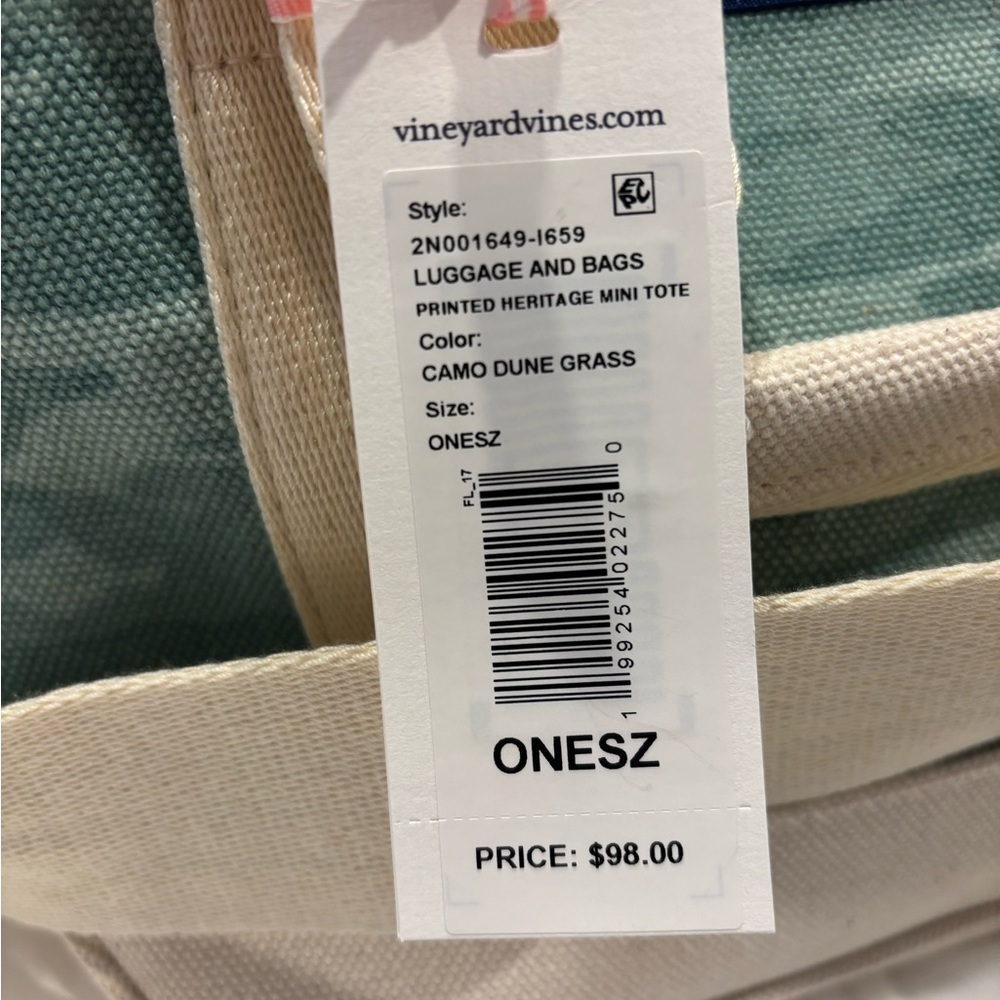 Vineyard Vines Camouflage Green and Cream Tote - Picture 14 of 15